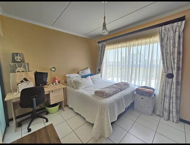 3 BEDROOM TOWNHOUSE FOR SALE IN GREENSTONE HILL